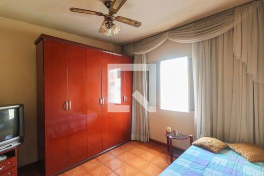 Quarto 2 de casa à venda com 2 quartos, 139m² em Chácara Mafalda, São Paulo