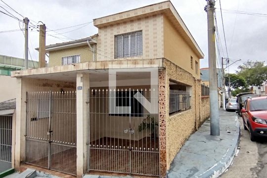 Fachada de casa à venda com 2 quartos, 139m² em Chácara Mafalda, São Paulo