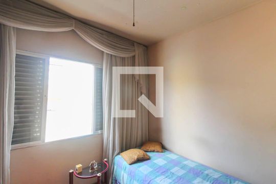 Quarto 2 de casa à venda com 2 quartos, 139m² em Chácara Mafalda, São Paulo