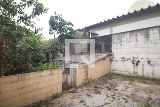 Quintal de casa à venda com 3 quartos, 500m² em Vila Amalia (zona Norte), São Paulo