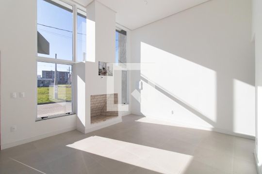 Sala de casa de condomínio à venda com 3 quartos, 92m² em Hípica, Porto Alegre