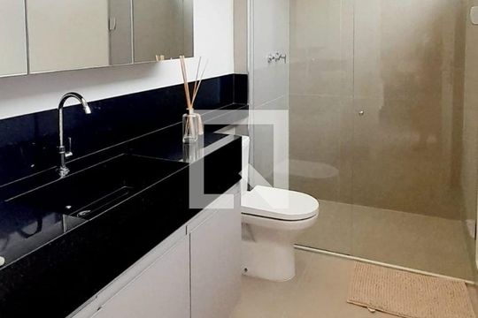 Casa de Condomínio para alugar com 3 quartos, 208m² em Garças, Belo Horizonte