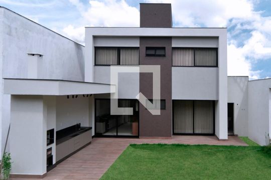 Casa de Condomínio para alugar com 3 quartos, 208m² em Garças, Belo Horizonte