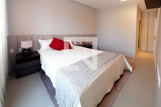 Casa de Condomínio para alugar com 3 quartos, 208m² em Garças, Belo Horizonte