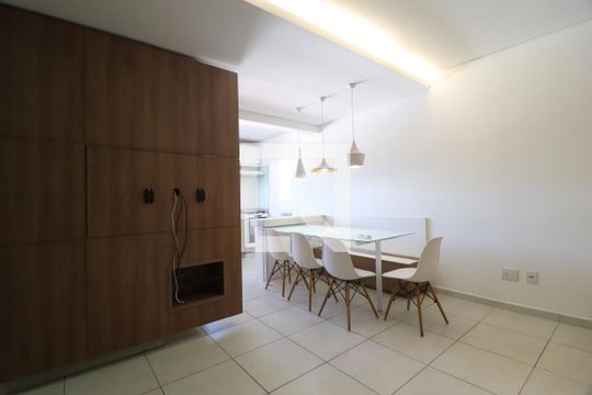 Sala de apartamento para alugar com 2 quartos, 58m² em Daniel Fonseca, Uberlândia
