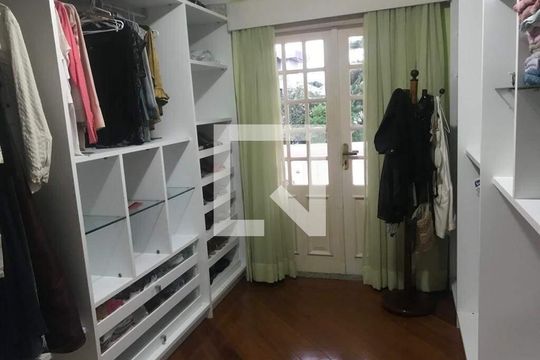 Casa à venda com 3 quartos, 565m² em Recreio dos Bandeirantes, Rio de Janeiro