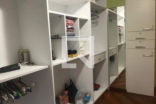 Casa à venda com 3 quartos, 565m² em Recreio dos Bandeirantes, Rio de Janeiro