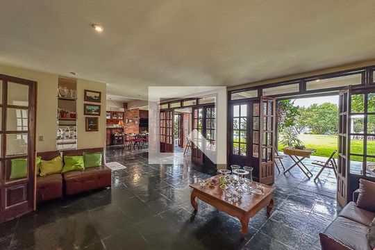 Casa à venda com 3 quartos, 486m² em Botafogo, Rio de Janeiro