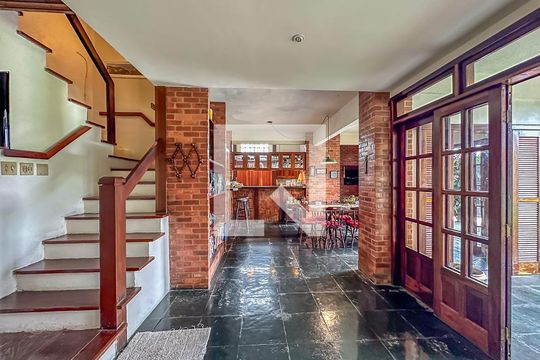Casa à venda com 3 quartos, 486m² em Botafogo, Rio de Janeiro