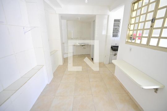 Kitnet/Studio para alugar com 1 quarto, 15m² em Setor Leste Vila Nova, Goiânia
