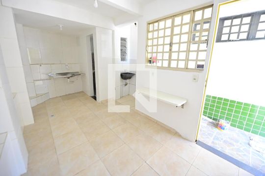 Studio de kitnet/studio para alugar com 1 quarto, 15m² em Setor Leste Vila Nova, Goiânia