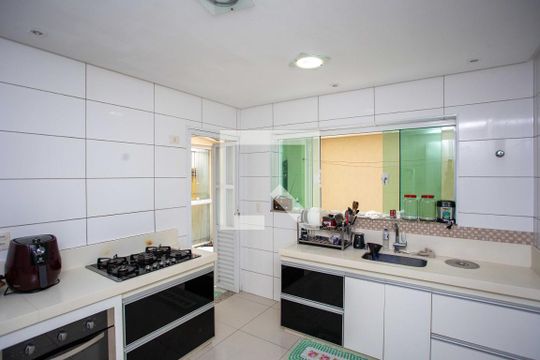 Cozinha de apartamento à venda com 2 quartos, 110m² em Cidade Miramar, São Bernardo do Campo