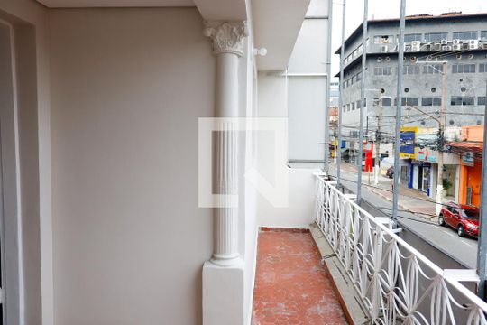 Sacada de apartamento para alugar com 2 quartos, 100m² em Centro, Osasco