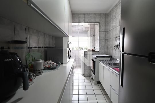 Cozinha de apartamento à venda com 3 quartos, 60m² em Utinga, Santo André