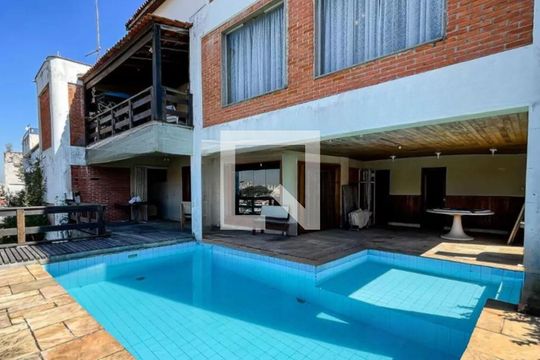 Casa à venda com 4 quartos, 500m² em Jardim Sao Bento, São Paulo
