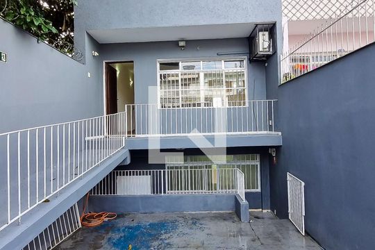 Garagem de casa à venda com 4 quartos, 270m² em Jardim Monte Kemel, São Paulo