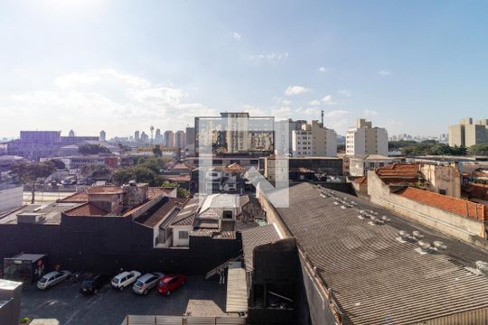 Vista da Varanda de apartamento para alugar com 2 quartos, 37m² em Barra Funda, São Paulo