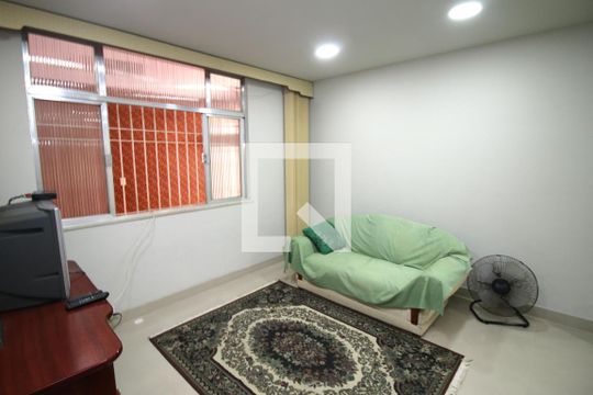 Sala de casa à venda com 5 quartos, 433m² em Vila da Penha, Rio de Janeiro