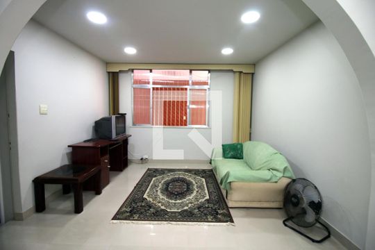 Sala de casa à venda com 5 quartos, 433m² em Vila da Penha, Rio de Janeiro