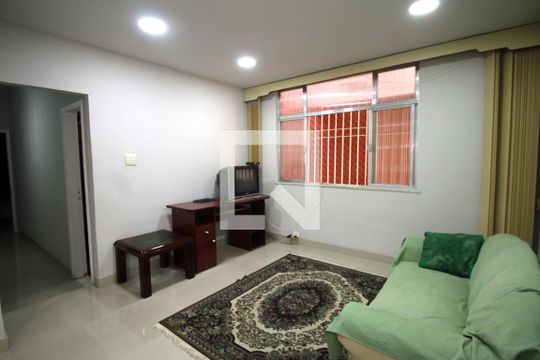 Sala de casa à venda com 5 quartos, 433m² em Vila da Penha, Rio de Janeiro