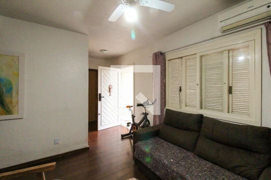 Sala de casa à venda com 3 quartos, 200m² em Olaria, Canoas
