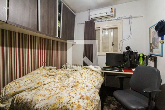 Quarto 1 de casa à venda com 3 quartos, 200m² em Olaria, Canoas