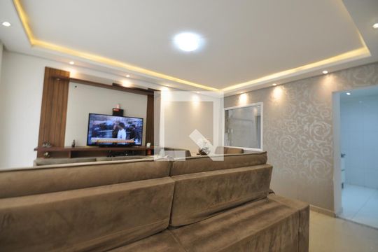 Sala de casa de condomínio para alugar com 3 quartos, 115m² em Vila Nova Mazzei, São Paulo