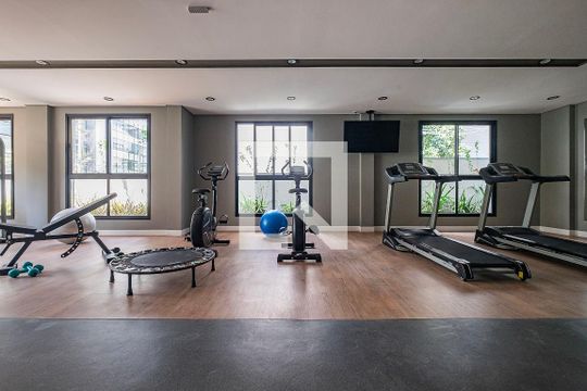 Academia de apartamento para alugar com 1 quarto, 33m² em Pinheiros, São Paulo