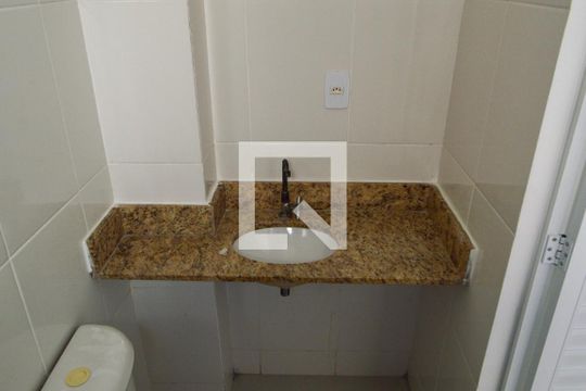 Banheiro da Suíte 2 de apartamento à venda com 2 quartos, 53m² em Taquara, Rio de Janeiro