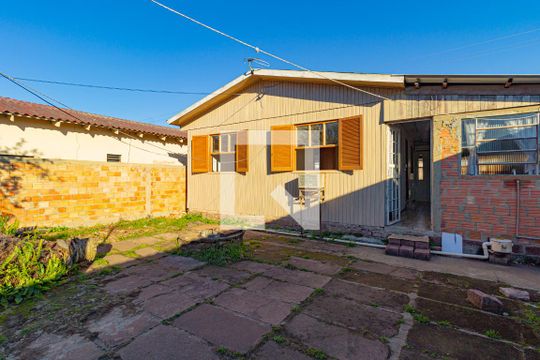 Fachada Posterior de casa à venda com 3 quartos, 80m² em Harmonia, Canoas