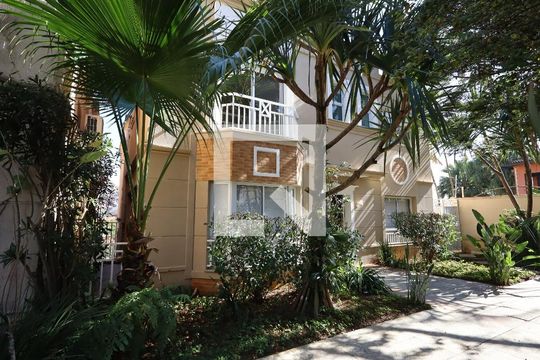 Fachada de casa de condomínio à venda com 4 quartos, 567m² em Vila Sonia, São Paulo