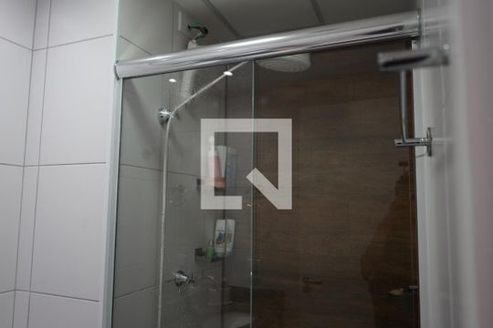 Banheiro de apartamento à venda com 2 quartos, 45m² em Jardim Analia Franco, São Paulo