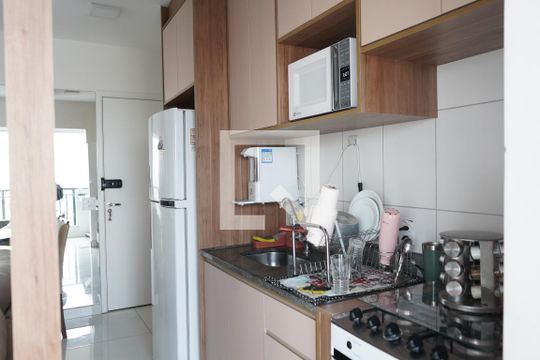 Cozinha de apartamento à venda com 2 quartos, 45m² em Jardim Analia Franco, São Paulo