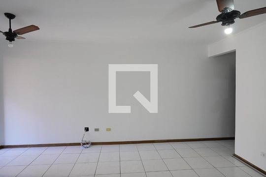 Sala de apartamento para alugar com 3 quartos, 82m² em Córrego Grande, Florianópolis