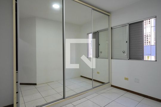 Quarto 1 de apartamento para alugar com 3 quartos, 82m² em Córrego Grande, Florianópolis