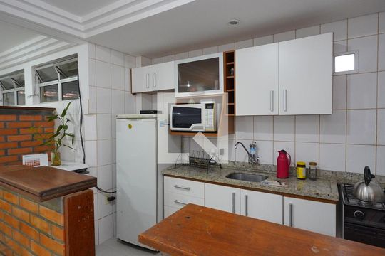 Área comum  de apartamento para alugar com 3 quartos, 82m² em Córrego Grande, Florianópolis