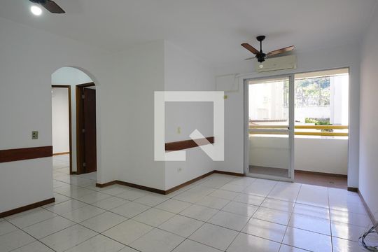 Apartamento para alugar com 3 quartos, 82m² em Córrego Grande, Florianópolis