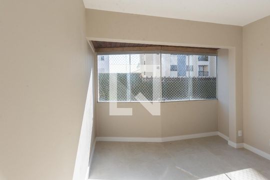 Sala de apartamento à venda com 3 quartos, 122m² em Jardim Paranapanema, Campinas