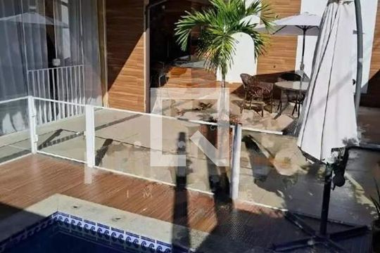 Casa à venda com 4 quartos, 158m² em Vargem Pequena, Rio de Janeiro