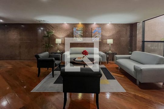 Fachada e portaria de apartamento à venda com 4 quartos, 170m² em Leme, Rio de Janeiro