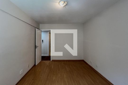 Quarto 2 de apartamento à venda com 4 quartos, 170m² em Leme, Rio de Janeiro