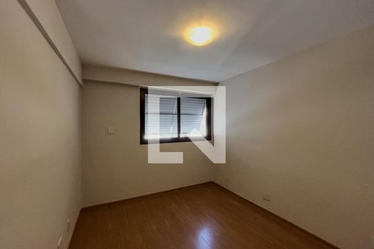 Quarto 1 de apartamento à venda com 4 quartos, 170m² em Leme, Rio de Janeiro