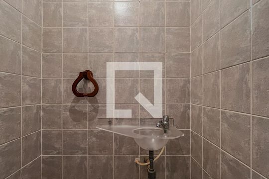 Lavabo de apartamento à venda com 4 quartos, 170m² em Leme, Rio de Janeiro