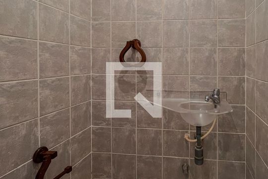 Lavabo de apartamento à venda com 4 quartos, 170m² em Leme, Rio de Janeiro