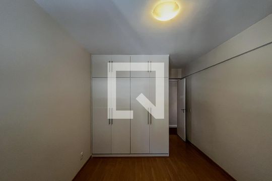 Quarto 1 de apartamento à venda com 4 quartos, 170m² em Leme, Rio de Janeiro