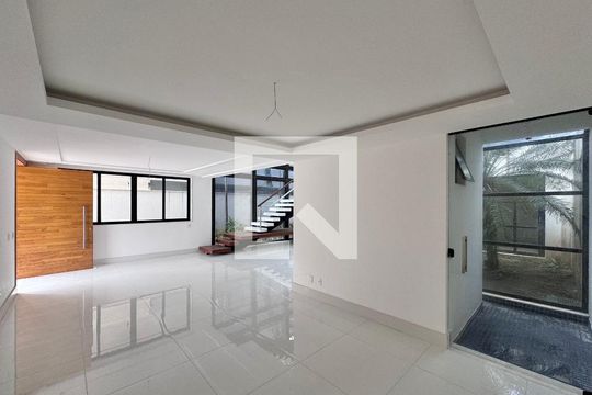 Sala de casa à venda com 4 quartos, 402m² em Barra da Tijuca, Rio de Janeiro