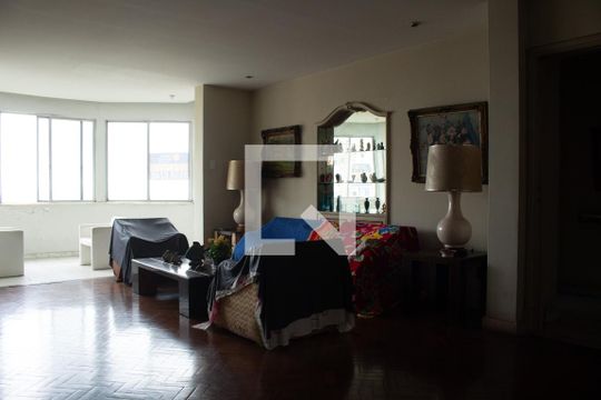 Sala de apartamento à venda com 4 quartos, 200m² em Copacabana, Rio de Janeiro