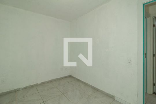 Quarto de apartamento para alugar com 2 quartos, 42m² em Sarandi, Porto Alegre