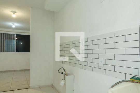 Cozinha de apartamento para alugar com 2 quartos, 42m² em Sarandi, Porto Alegre