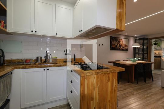 Cozinha de apartamento à venda com 2 quartos, 77m² em Campestre, Santo André